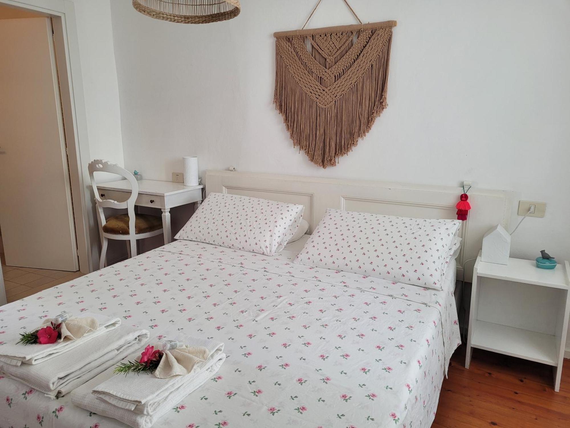 B&B Dal Nonno Riva del Garda Luaran gambar